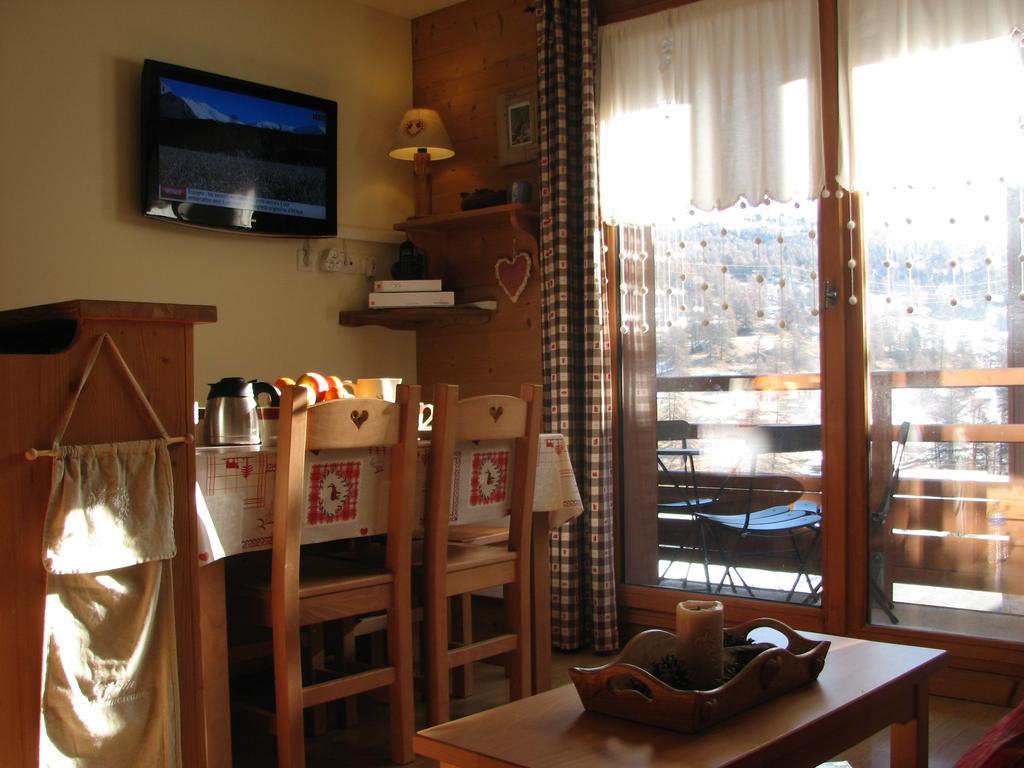 Appt Le Hameau Des Rennes 4 Etoiles Pieds Des Pistes Piscine Interieure Exterieure Apartment Vars  Exterior photo